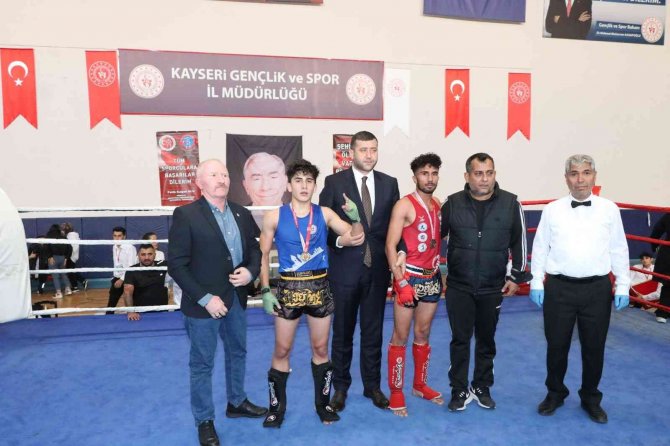Alparslan Türkeş 2.geleneksel Muay Thai Müsabakaları Başladı