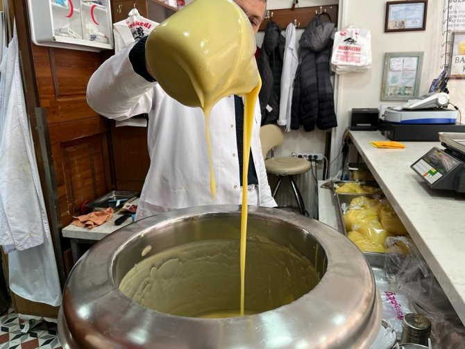Havalar Soğudu, Boza Satışı Başladı