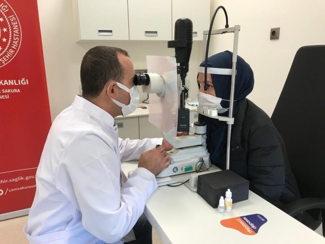 Dr. Yusuf Yıldırım’dan Uyarı: “3 Covid Hastasından Birinde Gözüküyor”