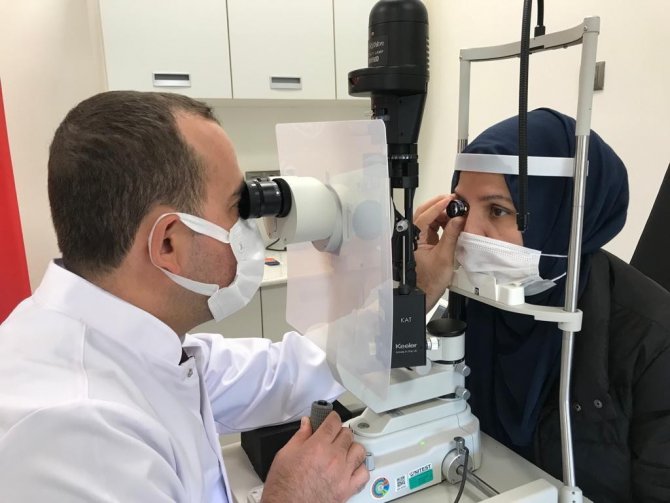 Dr. Yusuf Yıldırım’dan Uyarı: “3 Covid Hastasından Birinde Gözüküyor”