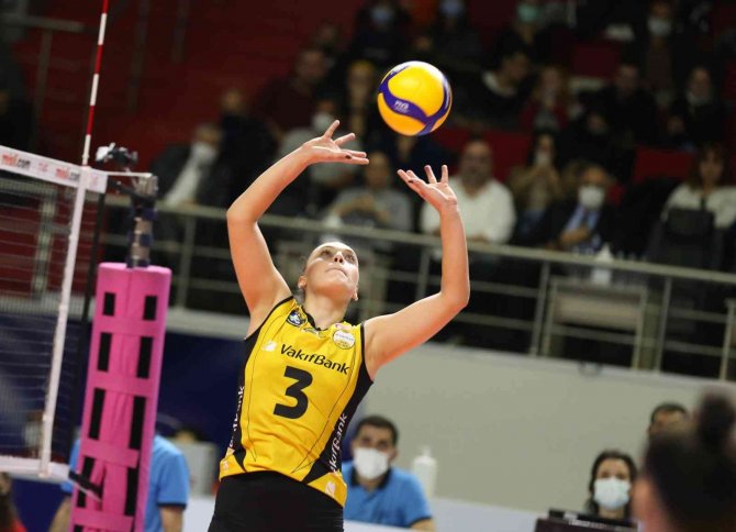 Vakıfbank Galibiyet Serisini Sürdürdü