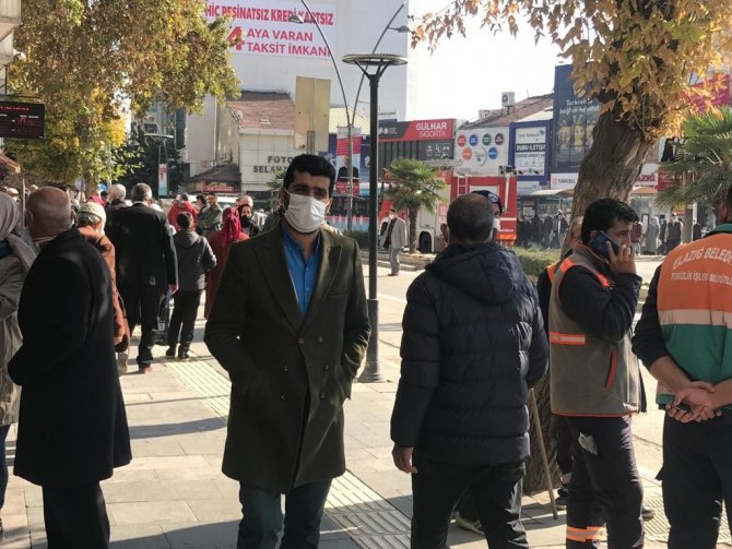 Elazığ’da Aşılama Artıyor Vaka Sayıları Düşüyor