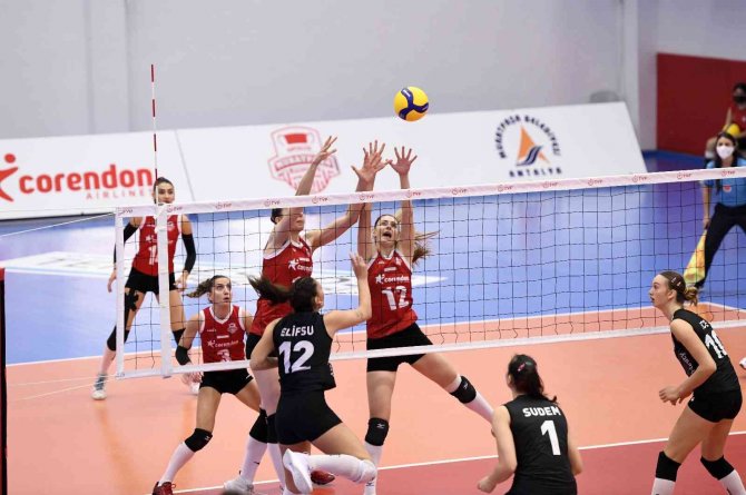 Muratpaşa’nın Sultanları Beşiktaş’ı Mağlup Etti