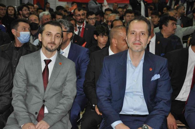 Erbakan, Partisinin Simav Kongresine Katıldı