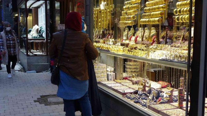 Altının Gram Fiyatı 600’e Çıkınca Onun Da Artık Yanına Yaklaşılmıyor