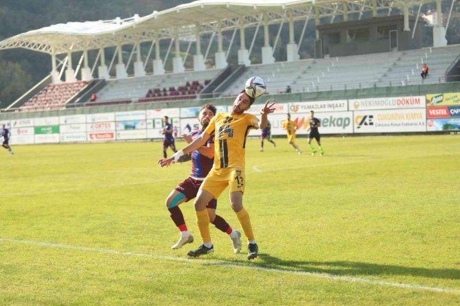 Tff 2 Lig : Hekimoğlu Trabzon Fk: 1- Bayburt Özel İ̇dare: 1