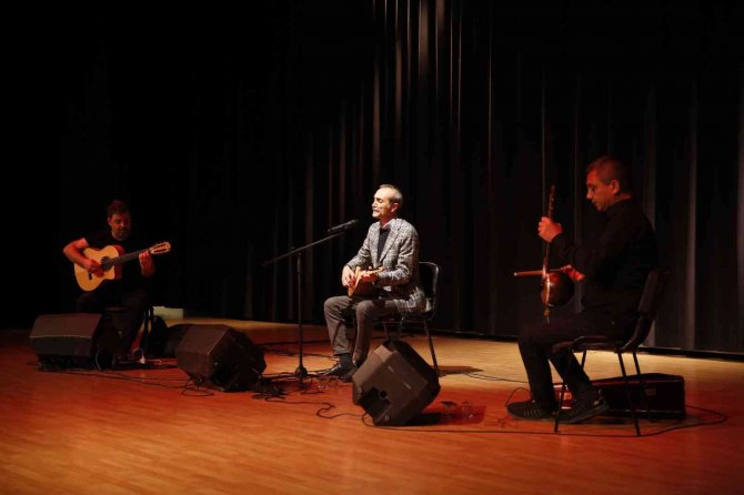 Bağlama Üstadı Başakşehir’de Türkü Ziyafeti Sundu