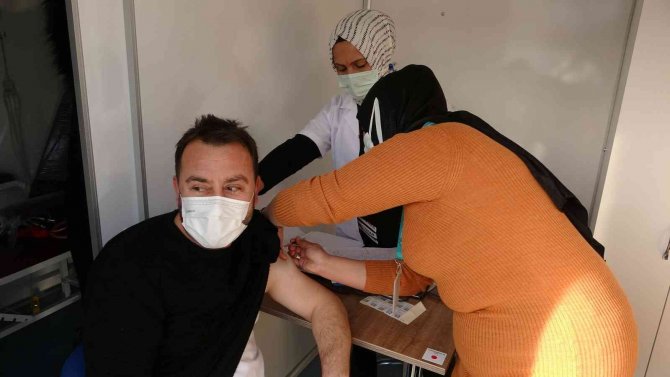 Üç Haftadır Vaka Oranında Birinci Olan Karabük’te Aşı Seferberliği Başladı