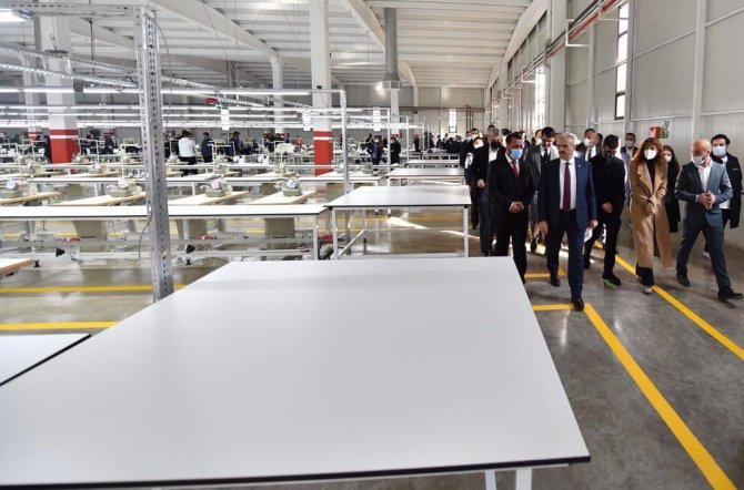 Diyarbakır Valisi Karaloğlu, Tekstil Fabrikasının Açılışını Yaptı