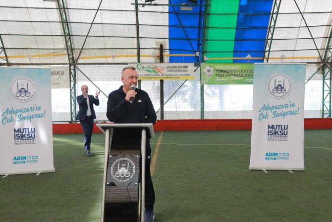 Adapazarı Minikler Futbol Turnuvası Başladı