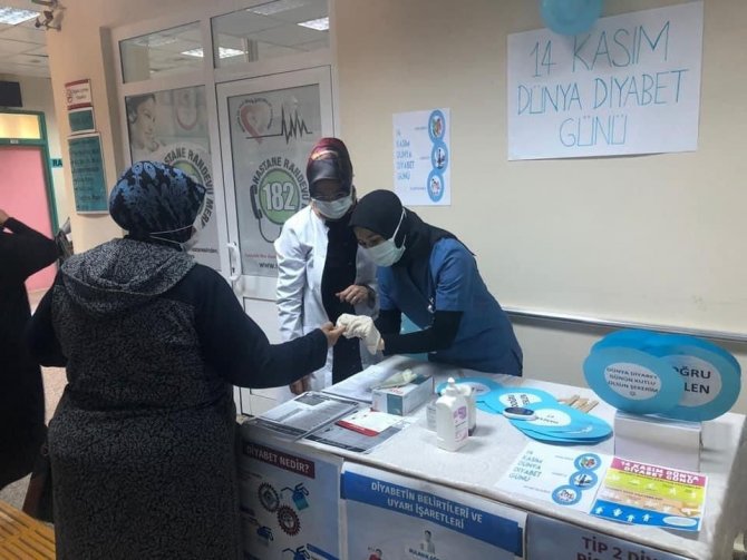 Bolvadin Devlet Hastanesi’nde “Diyabet Günü” Standı Açıldı