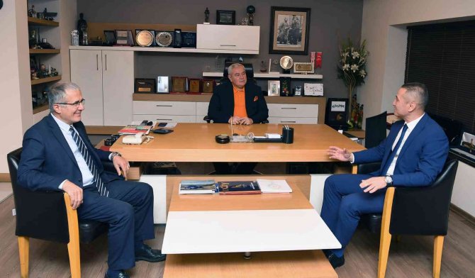 Atso Başkanı Çetin: “Üniversite Mezunu Olmak İle Ustabaşı Olmak Arasında Bir Statü Farkı Yok”