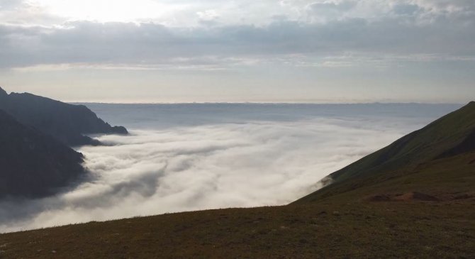 Artvin’de Etkili Olan Sis Bulutu Görsel Şölen Sundu