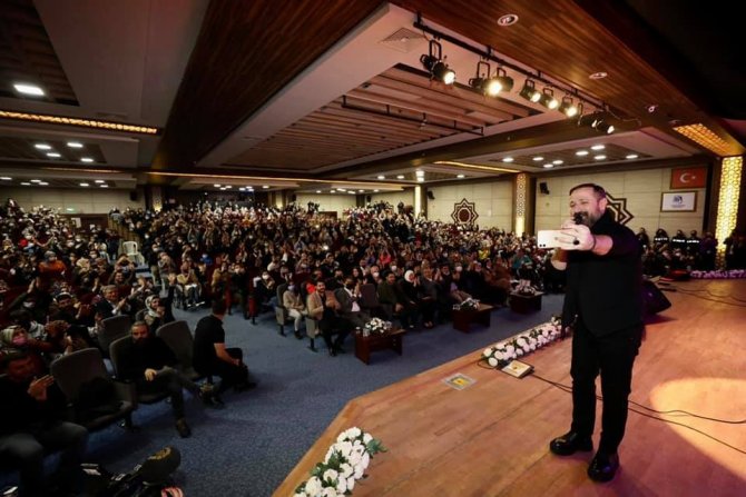 Talha Bora Öge Manisalılar İle Buluştu