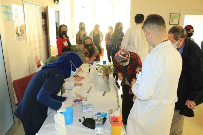 Diyabet Ve Obezite İçin Etkinlik Düzenlendi