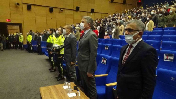 Diyarbakır’da Öğretmenlere Trafik Eğitim Semineri Verildi