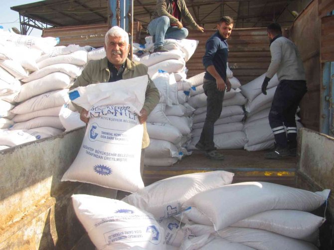 Gaziantep Büyükşehir’den Çiftçiye Buğday Tohumu