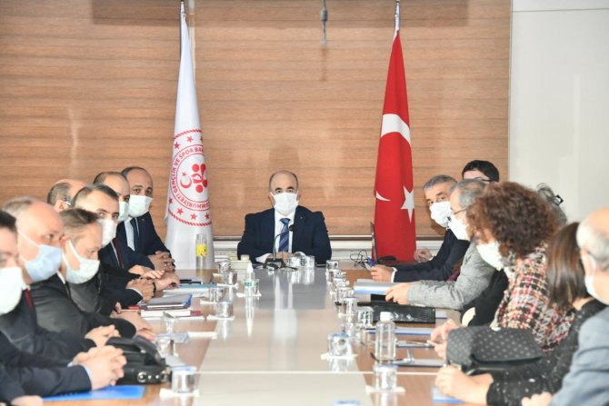 Vali Dağlı: “Teknofest 2022 Gençler İçin Önemli Bir Fırsat”