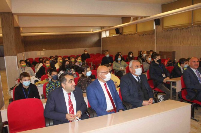 ‘Güvenli İ̇nternet, Gerçek Özgürlük Erasmus Projesi’ Kayseri’de Başladı