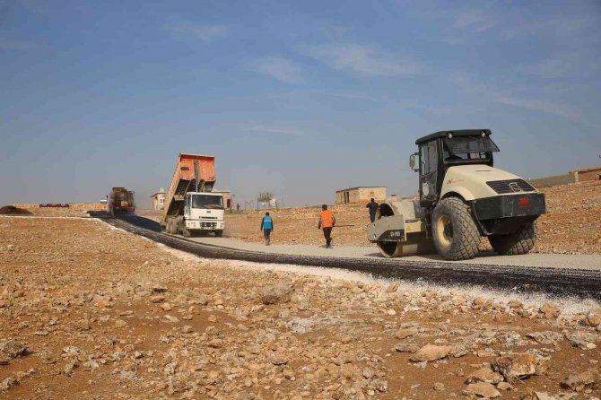 Haliliye Kırsalında Asfalt Yol Çalışması Devam Ediyor