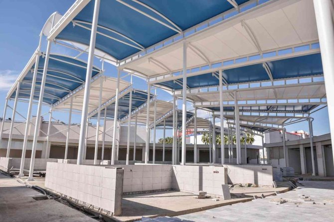 Kepez Balık Pazarı’na Akdeniz Dokunuşu