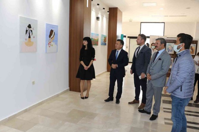 Manisa’da ‘Gün Işığım’ Resim Sergisi Açıldı