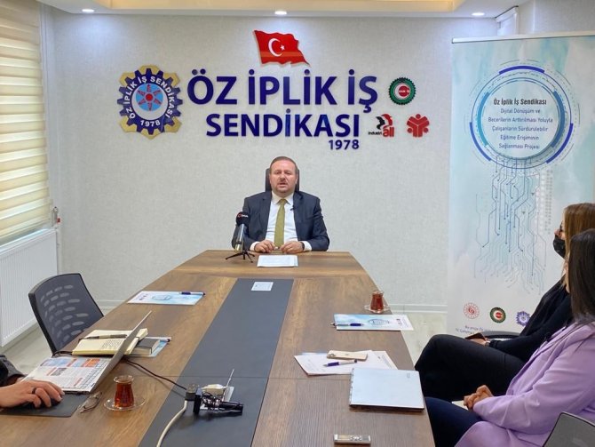 Öz İ̇plik İ̇ş Sendikası Genel Başkanı Ay: “Dijital Teknolojilerin Benimsenmesi, Gelecekteki Ekonomik Büyümenin En Önemli Faktörüdür”