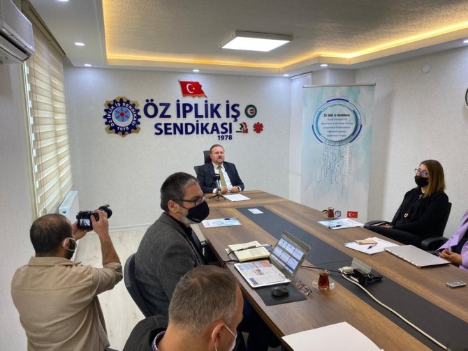 Öz İ̇plik İ̇ş Sendikası Genel Başkanı Ay: “Dijital Teknolojilerin Benimsenmesi, Gelecekteki Ekonomik Büyümenin En Önemli Faktörüdür”