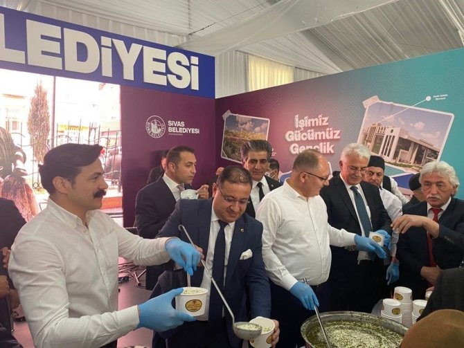 Başkan Eken; "Sivas İçin Kapı Kapı Gezeriz"
