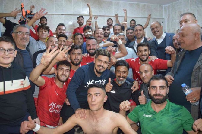 Viranşehir Belediyespor Lideri Devirdi