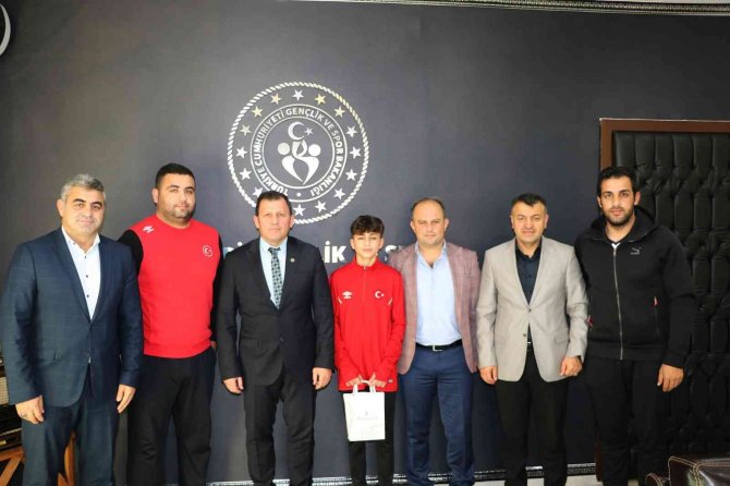 Balkan Şampiyonu’ndan Kabakcı’ya Ziyaret