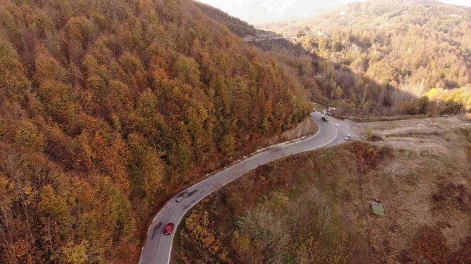 Zonguldak Ormanlarındaki Hazan Renkleri Havadan Görüntülendi