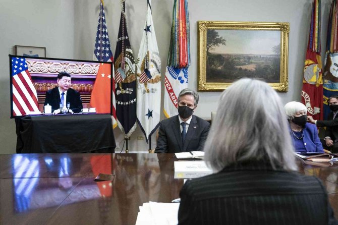 Biden Ve Çin Devlet Başkanı Xi’den 3.5 Saatlik Kritik Görüşme