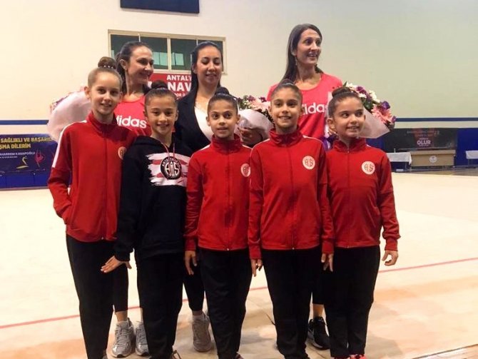 Antalyaspor Ritmik Cimnastik Takımı, Türkiye Şampiyonu Oldu