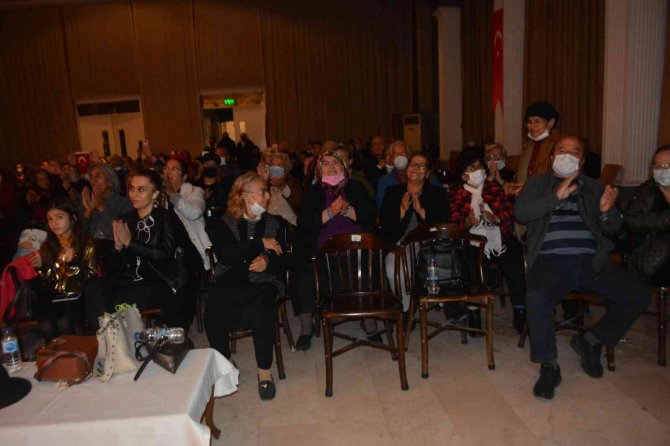 Ayvalık’ta Mesut Duran’dan Müzik Şöleni