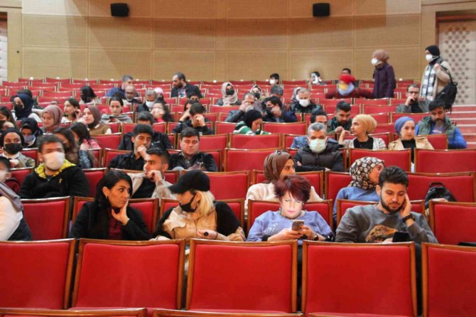 Batmanlı Kadınlar İlk Defa Tiyatro İzledi