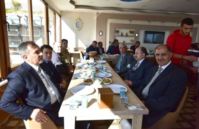 Başkan Çoban Muhtarlarla Bir Araya Geldi