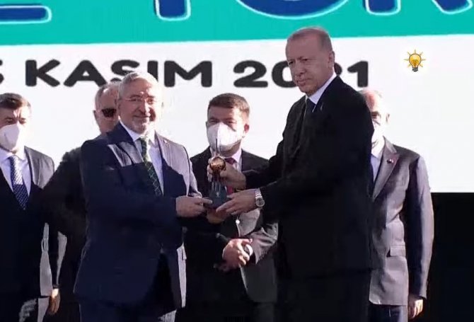 Çorumlu Obası Gençlik Kampı’na Birincilik Ödülü