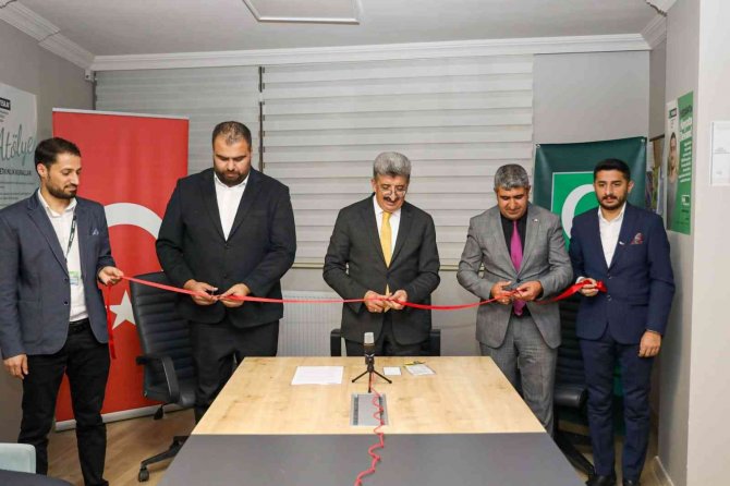 Van’da Yeşilay Danışmanlık Merkezi Açıldı