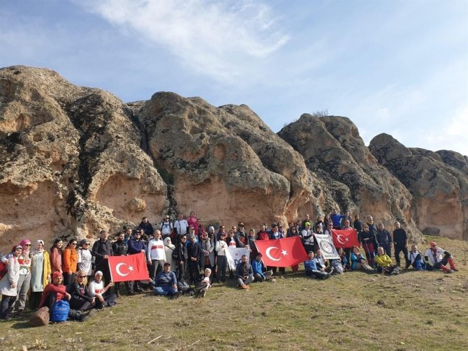 Doğaseverler, Frig Vadisi’nde Tarihin Ve Doğanın İzini Sürdü