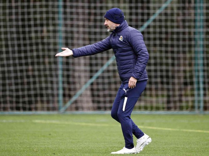 Fenerbahçe’de Altay Ve Gustavo Bireysel Antrenmanlara Başladı