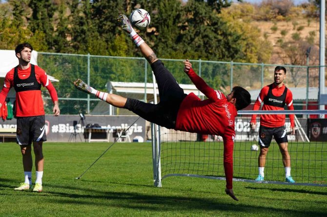 Gaziantep Fk, Trabzonspor Maçı Hazırlıklarını Sürdürüyor