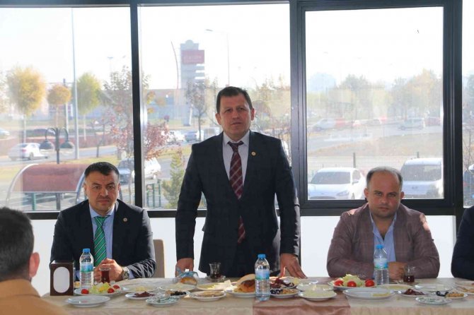 Ali İ̇hsan Kabakcı: "Tohm Sporcularıyla Buluştu"