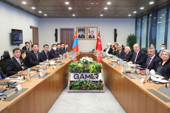 Bakan Soylu: “Terör Örgütünü Kıskıvrak Yakaladık, Bir Daha Nefes Alamayacak Duruma Getirmek İstiyoruz”