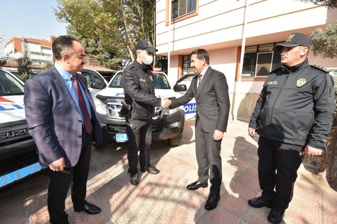 Karatay Belediyesinden Emniyete Araç Desteği