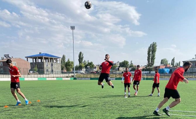 Kars 36 Spor Hazırlıklarını Sürdürüyor
