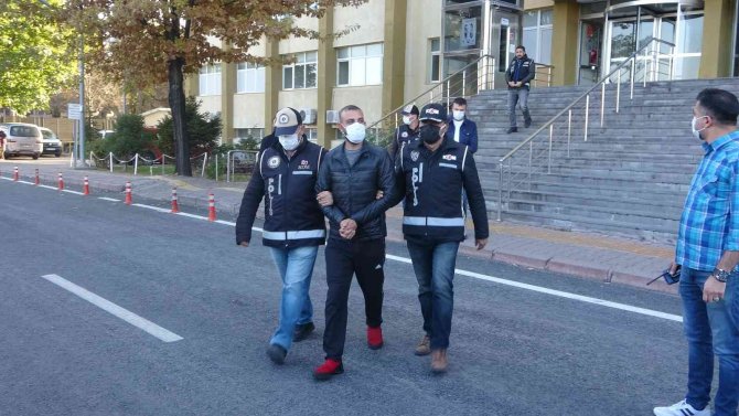 Bankaların Kredi Vermediği Vatandaşlara Yüksek Faizle Borç Para Veren 6 Kişi Yakalandı