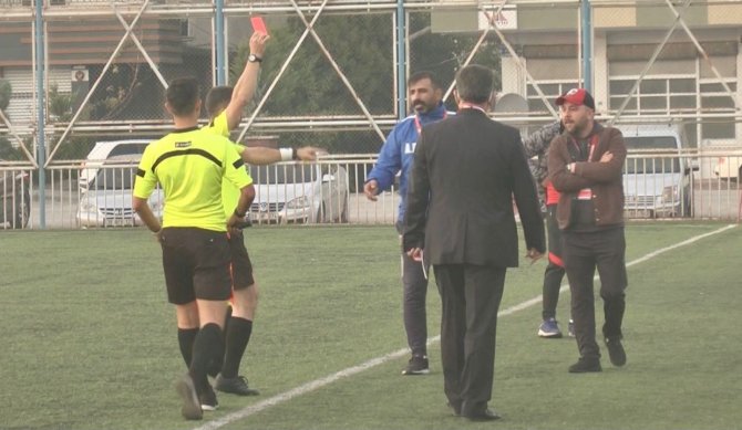 Kayseri Amatör Futbolda Kırmızı Kart Gerginliği