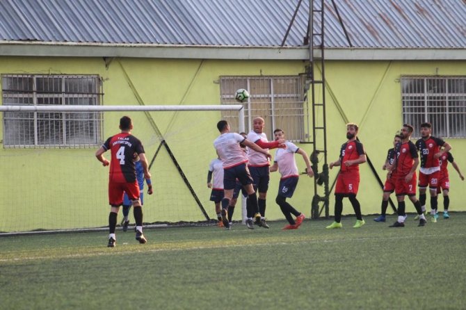 Kayseri Amatör Futbol: Talas Anayurt: 5 - Gültepespor: 3