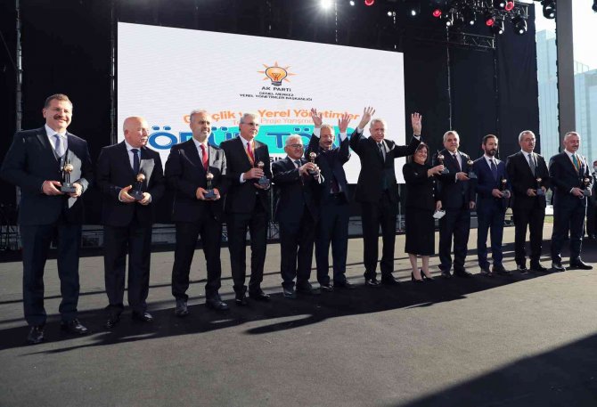 Cumhurbaşkanı Erdoğan’dan Konya Büyükşehir’e Gençlik Faaliyetleri Ödülü